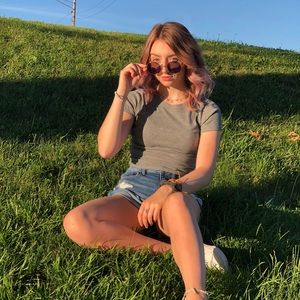 Meet your Posher, Addison